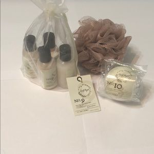 Boutique Simply Perfect Sunday Bath Set